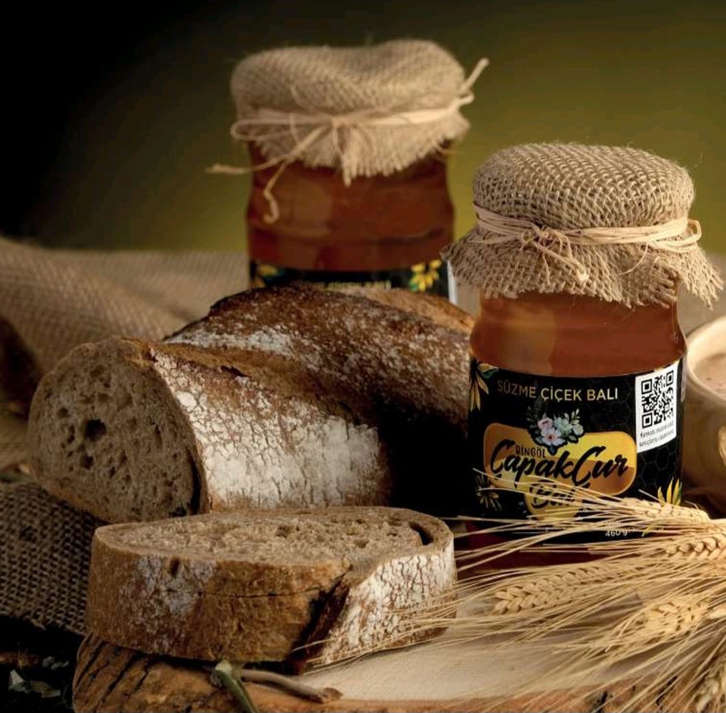 Wildblumenhonig / Blütenhonig 850g in Premium Qualität, 100% Naturbelassen, rein und natürlich, Gold prämiert in London und Paris